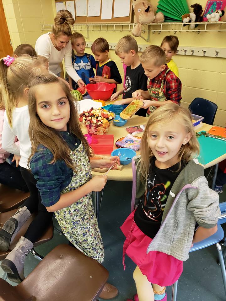 44665831_259011454960495_3854129082484654080_n Polish Learning Center